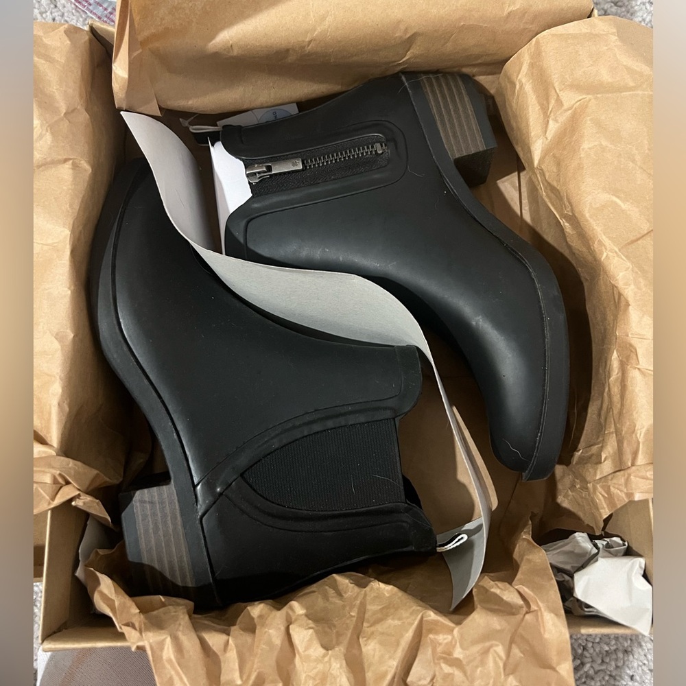 Lucky Brand Bunita Black Rainboots size 7
